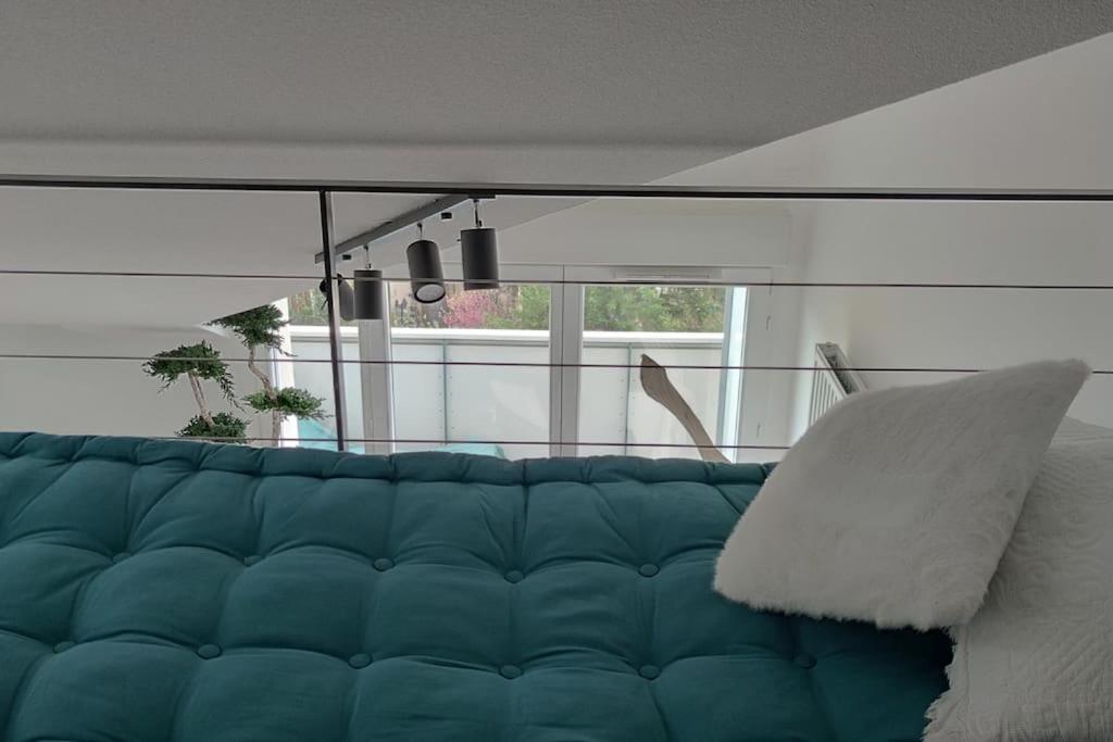 Appart & Fleurinoise Balcon Ascenseur Climatisation Fleurieux-sur-l'Arbresle Exterior photo